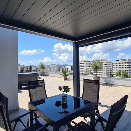 Appartamento Zadar Sunset Penthouse With Spectacular View And Jacuzzi Esterno foto