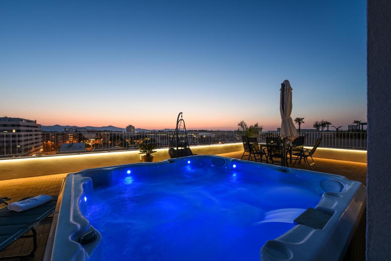 Appartamento Zadar Sunset Penthouse With Spectacular View And Jacuzzi Esterno foto