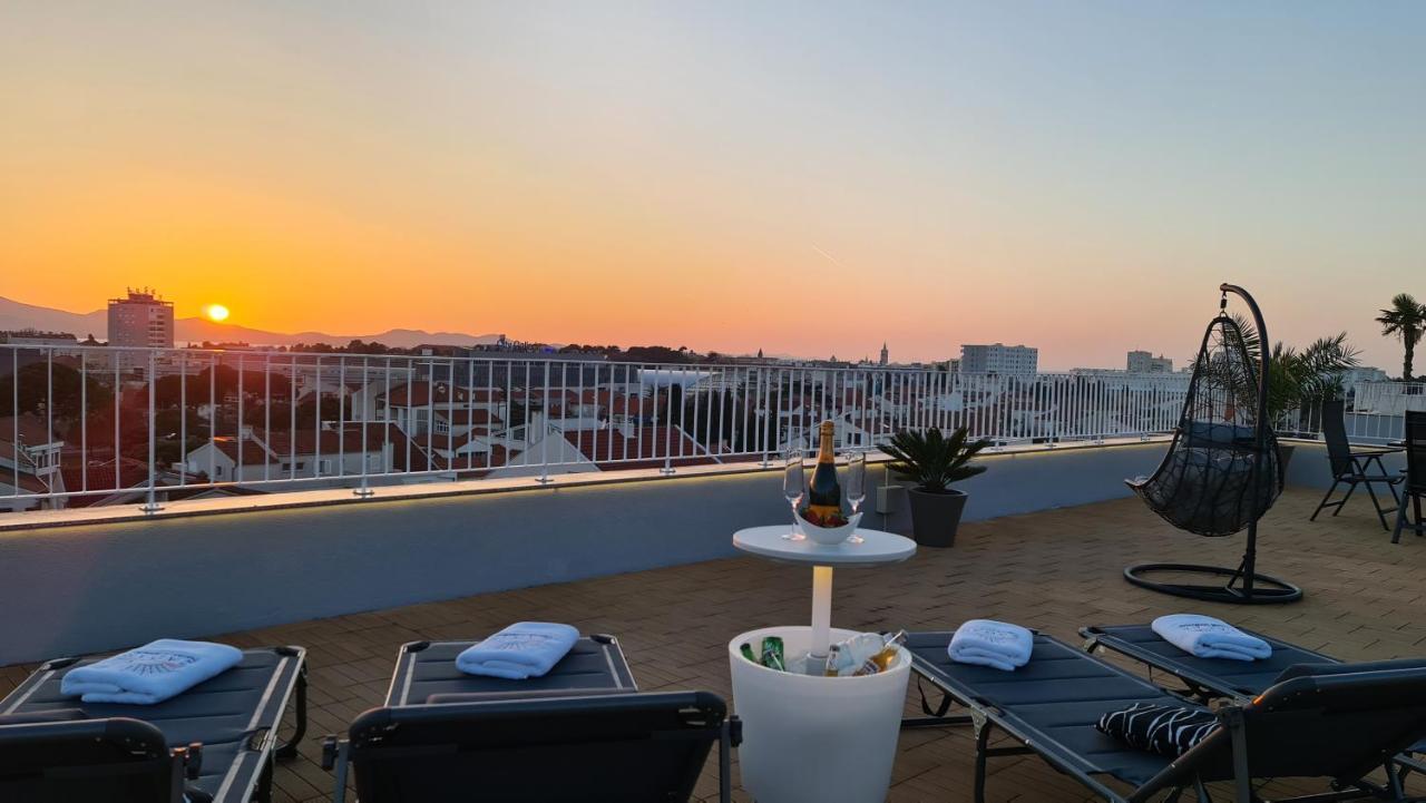 Appartamento Zadar Sunset Penthouse With Spectacular View And Jacuzzi Esterno foto