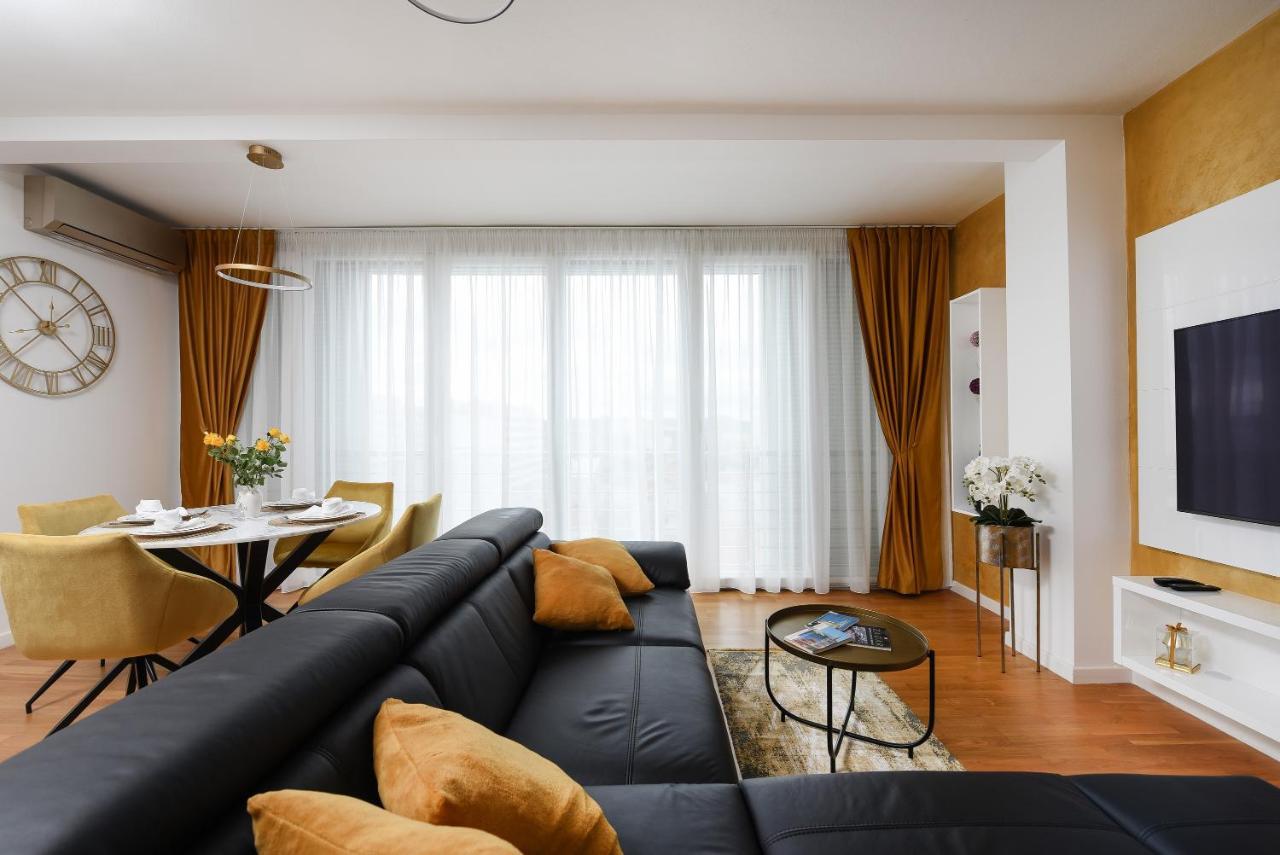 Appartamento Zadar Sunset Penthouse With Spectacular View And Jacuzzi Esterno foto