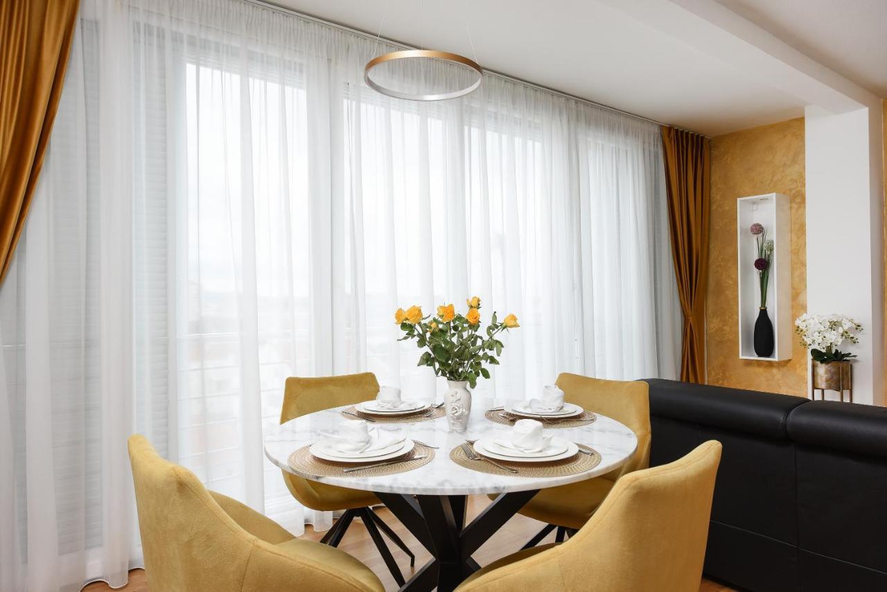 Appartamento Zadar Sunset Penthouse With Spectacular View And Jacuzzi Esterno foto