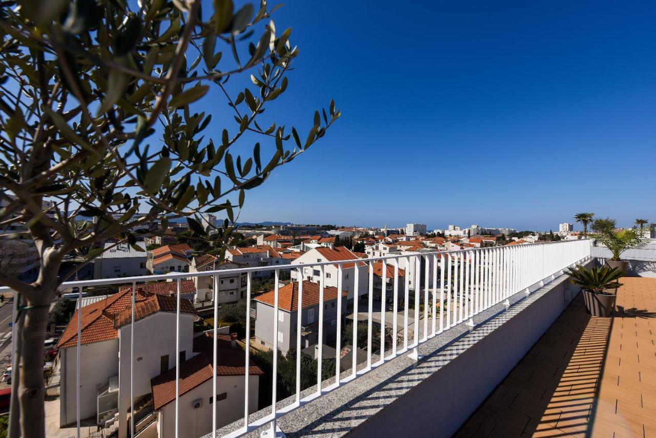 Appartamento Zadar Sunset Penthouse With Spectacular View And Jacuzzi Esterno foto