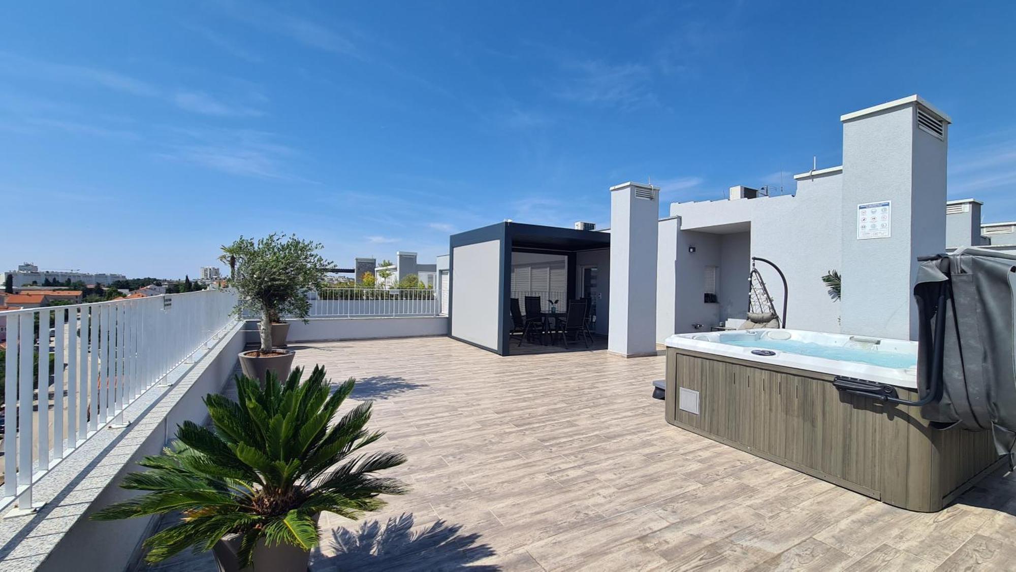 Appartamento Zadar Sunset Penthouse With Spectacular View And Jacuzzi Esterno foto