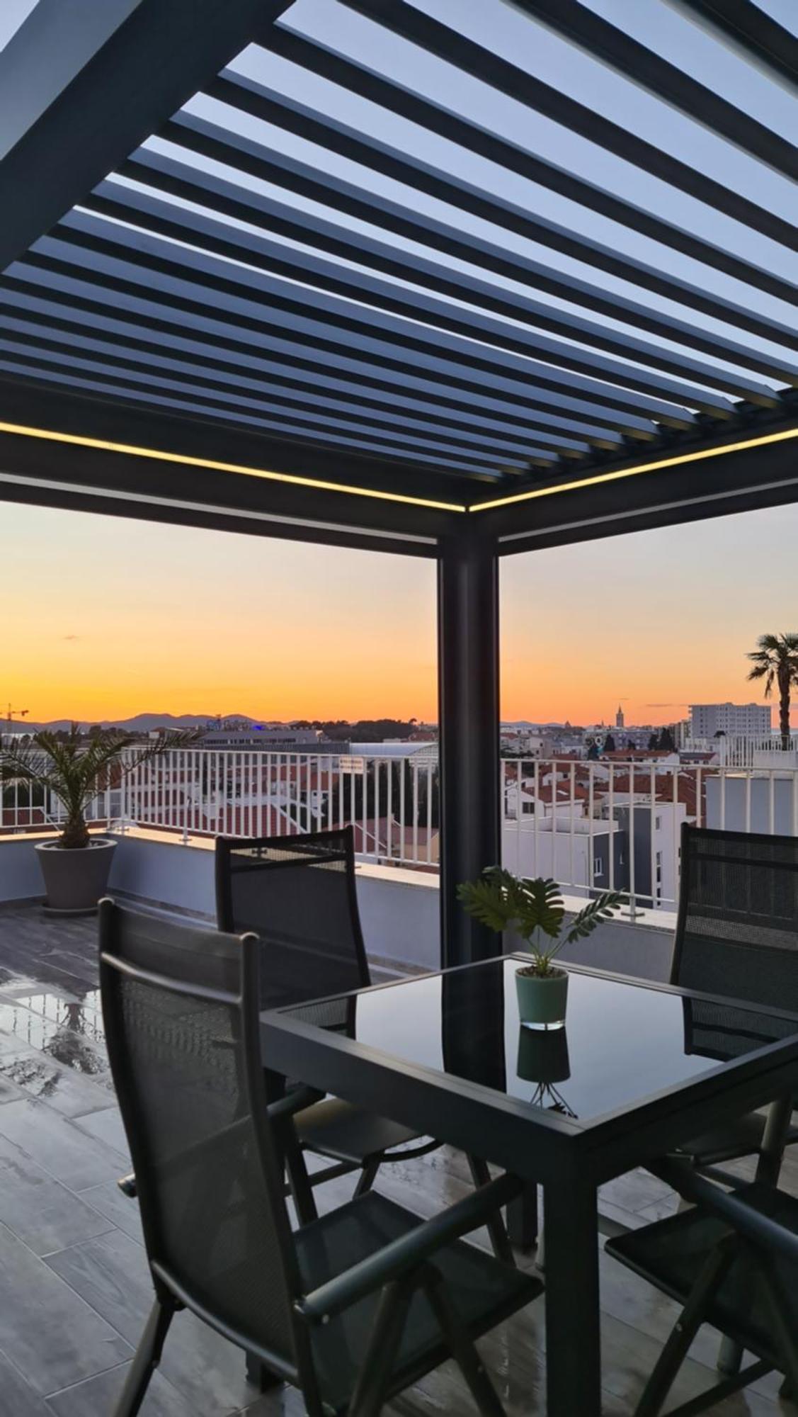 Appartamento Zadar Sunset Penthouse With Spectacular View And Jacuzzi Esterno foto