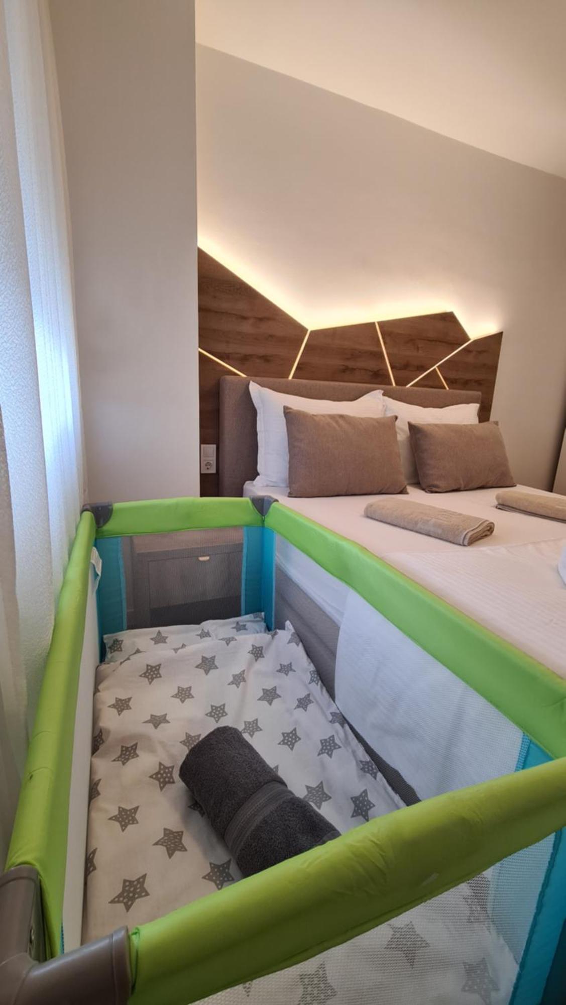 Appartamento Zadar Sunset Penthouse With Spectacular View And Jacuzzi Esterno foto